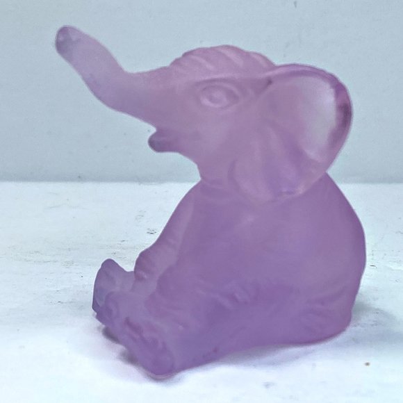 Daum - Crystal Mini Elephant in Pink